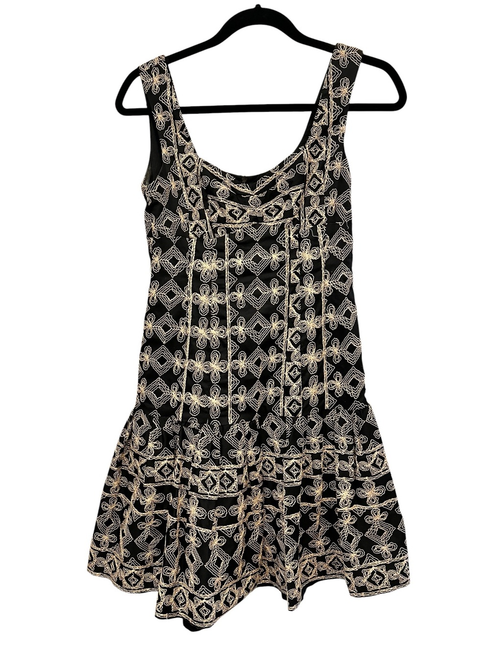Nanette Lepore Black & Cream embroidered sleeveless Mini Dress Sz 0 EUC
